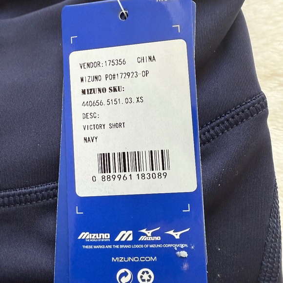 Mizuno NWT Volleyball Shorts - Size XS - Picture 4 of 10